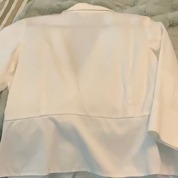White, 100% cotton shirt - Picture 8 of 8